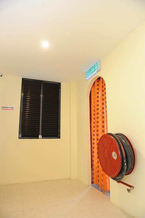 Kuok Pin Hotel Kuching Exteriör bild